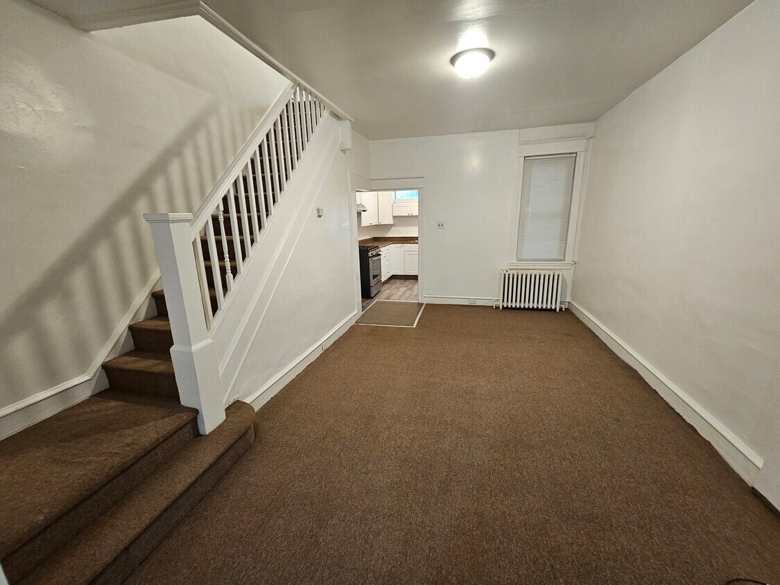 Primary Photo - 4626 Lafayette Ave