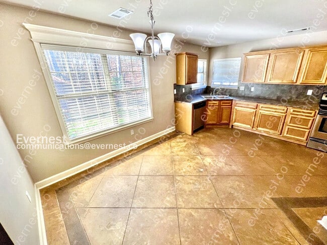 Building Photo - 958 James Madison Dr
