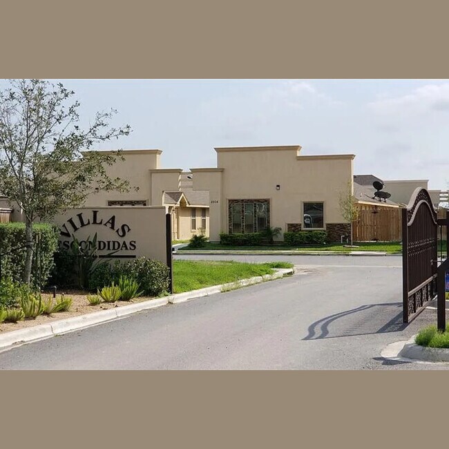 Building Photo - 2208 Taxco Ct