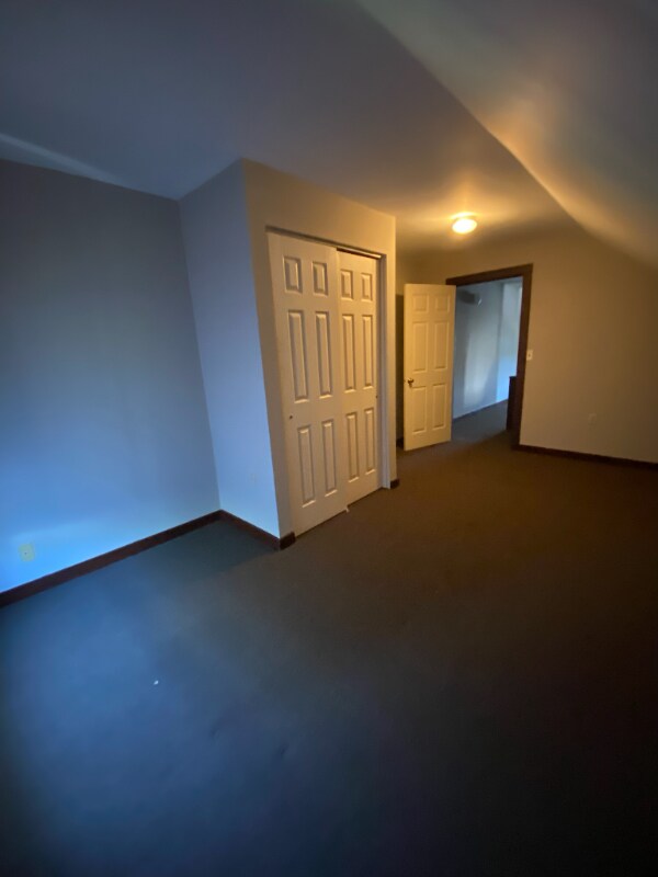 Foto del edificio - 2454 River Rd