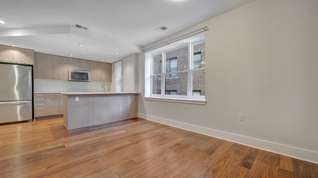Building Photo - 2331 15th St NW