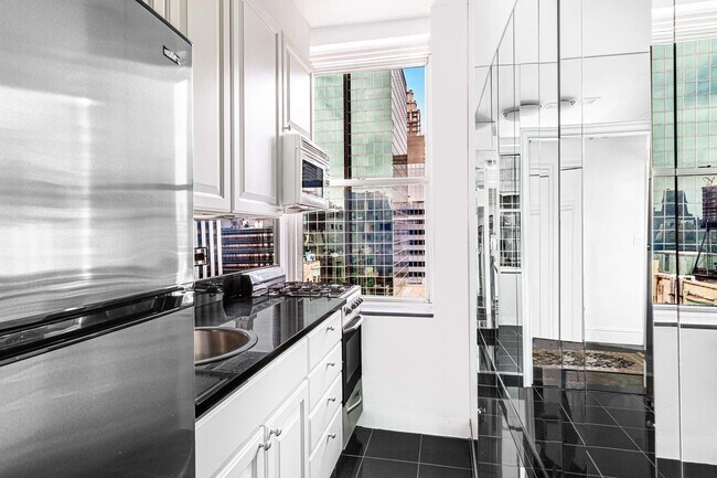 Foto del edificio - 781 5th Ave