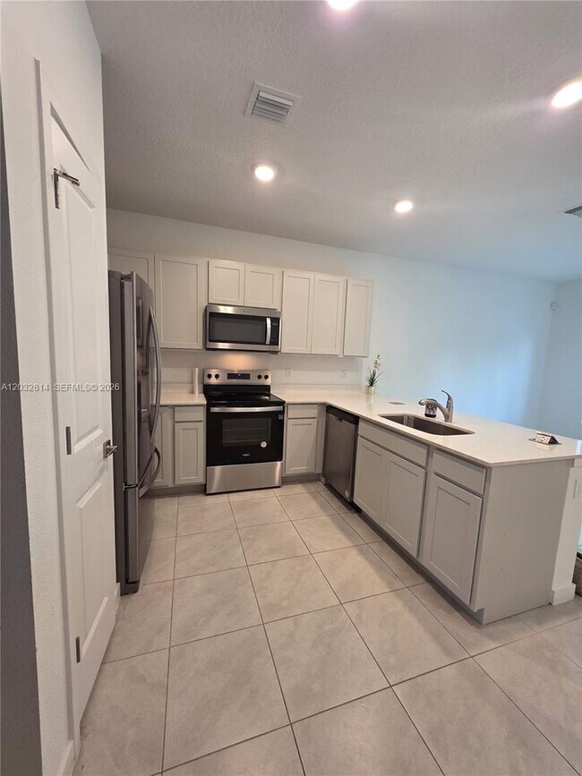 Building Photo - 4860 Dillion Street 4860