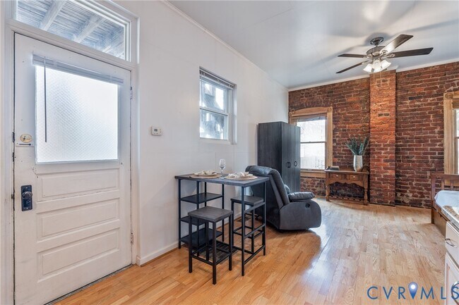 Foto del edificio - 1622 Grove Ave