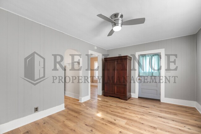 Foto del edificio - 245 N Sedgwick St