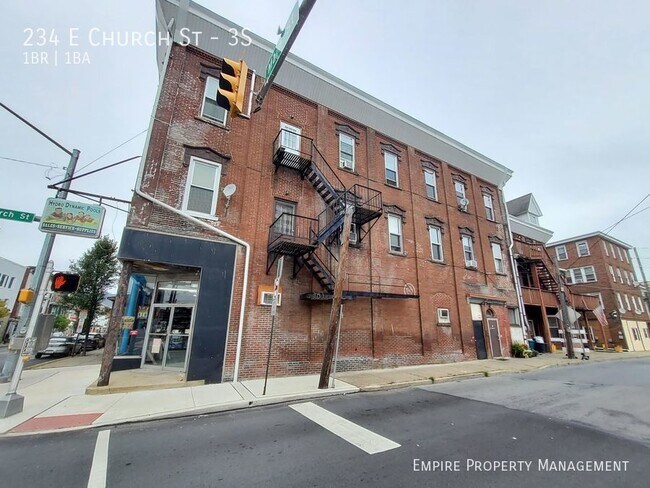 Building Photo - 1 bedroom/1 bathroom available in Slatington!