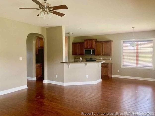 Building Photo - 300 Horse Whisperer Ln