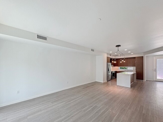 Building Photo - Modern Golden Hill Retreat with En-Suite B...
