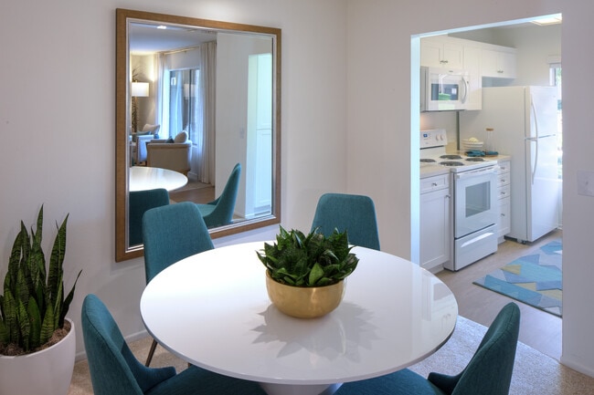 Building Photo - Deerfield Apartment Homes