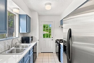 Building Photo - 5700 Cherry Park