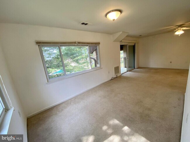 Building Photo - 356 Gatewater Ct
