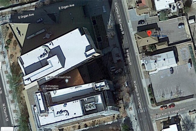 Foto del edificio - Great office building across from the Fede...