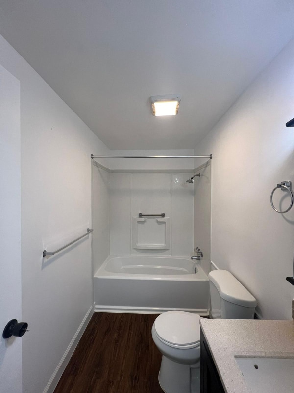 Photo - 2415-2417 E 20th St Apartment