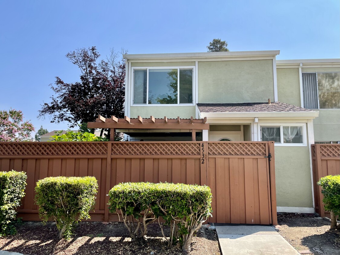 Primary Photo - 4532 Capewood Terrace