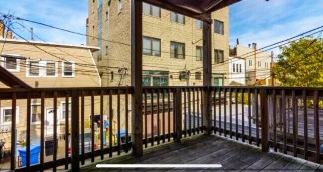 Foto del edificio - 1648 W Ontario St