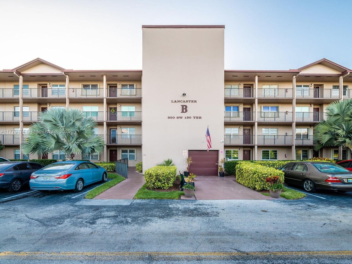 Primary Photo - 300 SW 130th Terrace