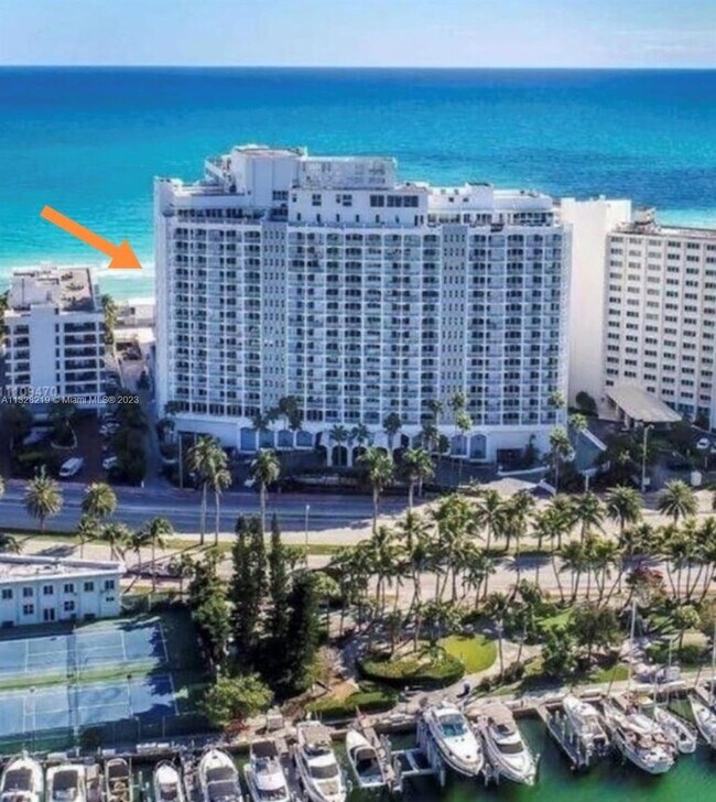 Building Photo - 5401 Collins Ave
