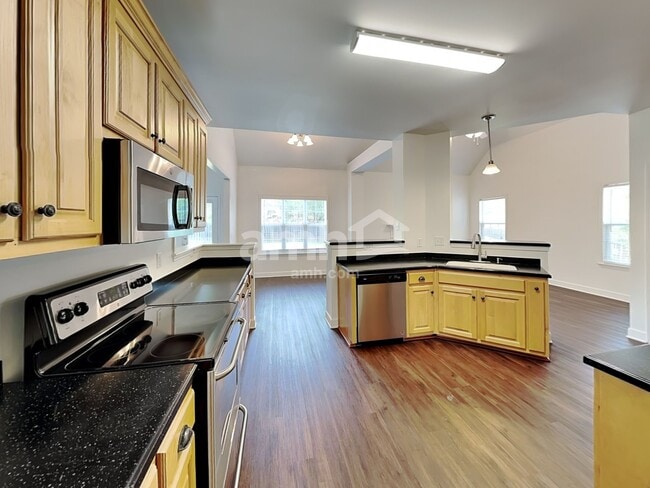 Foto del edificio - 2043 Keene Cir