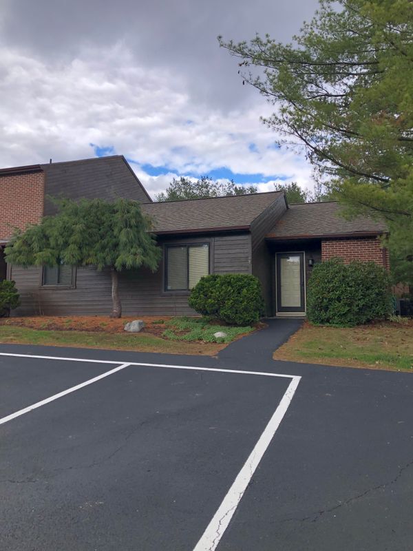 Building Photo - 2504 Village Rd