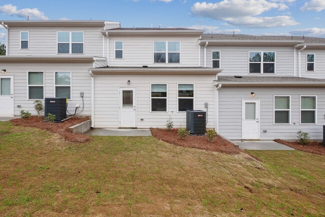 Building Photo - Residences at Villa Rica