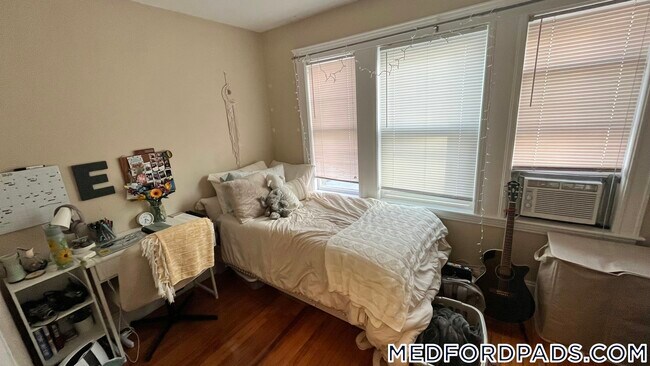 Foto del edificio - 89 Hillsdale Rd