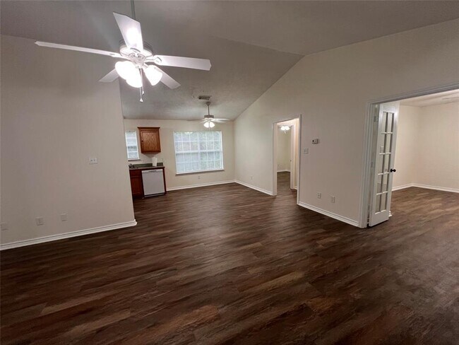 Building Photo - 216 FM 646 Rd