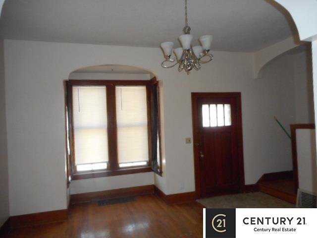 Building Photo - 2923 Castelar St