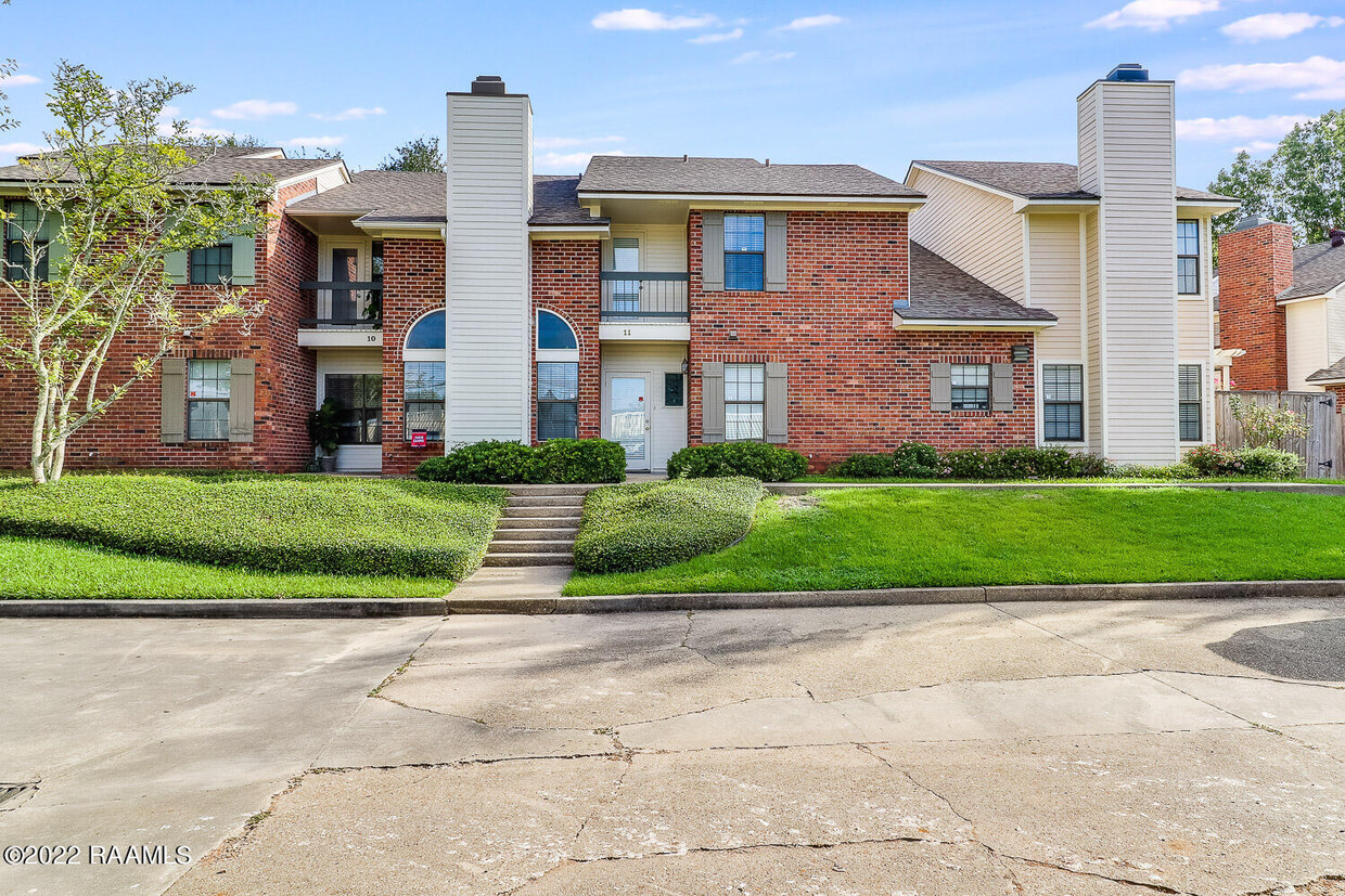Primary Photo - 117 Horseshoe Dr