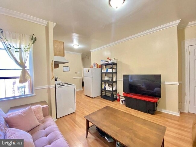 Building Photo - 1849 N 17th St