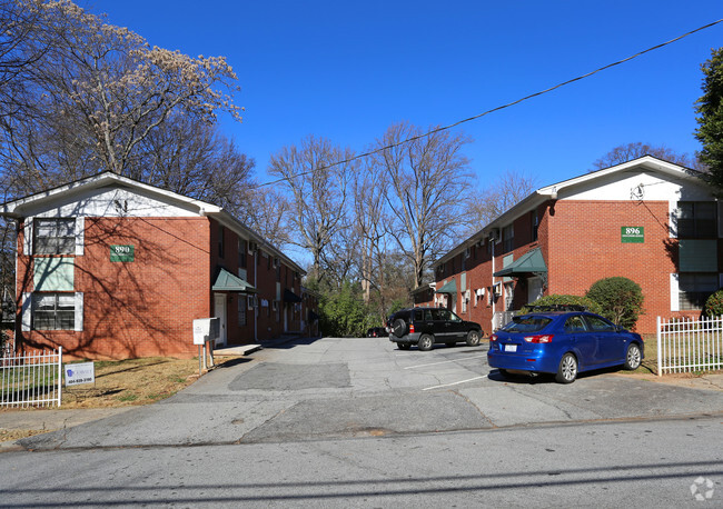 Building Photo - Greenwood Apartments