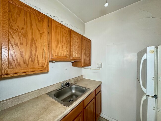 Building Photo - 1167 N Dearborn St