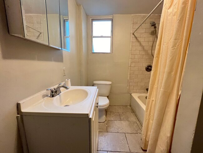 Building Photo - 202 Ocean Ave