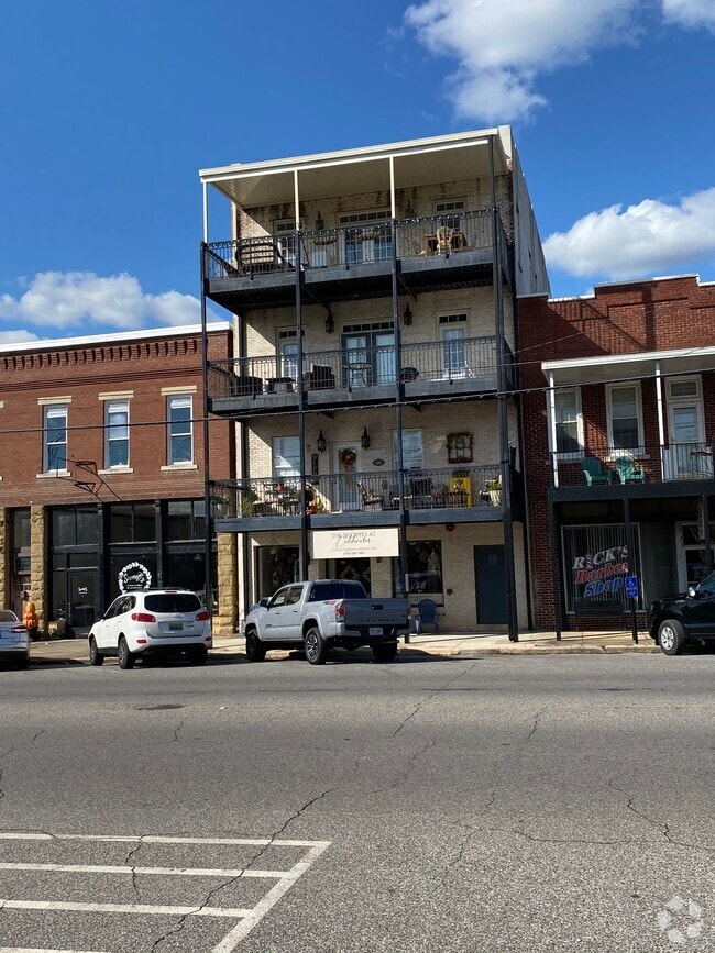 Apartments For Rent in Sheffield AL with High Ceilings 1 Rentals