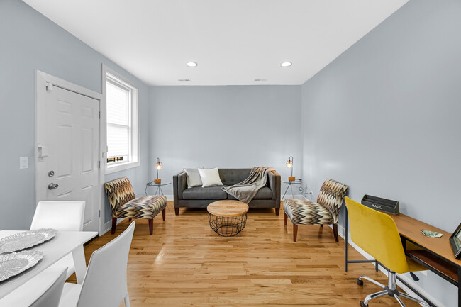 Building Photo - 6024 S Eberhart Ave