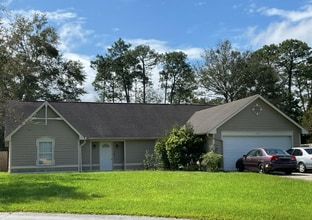 Building Photo - 105 Acorn Ct