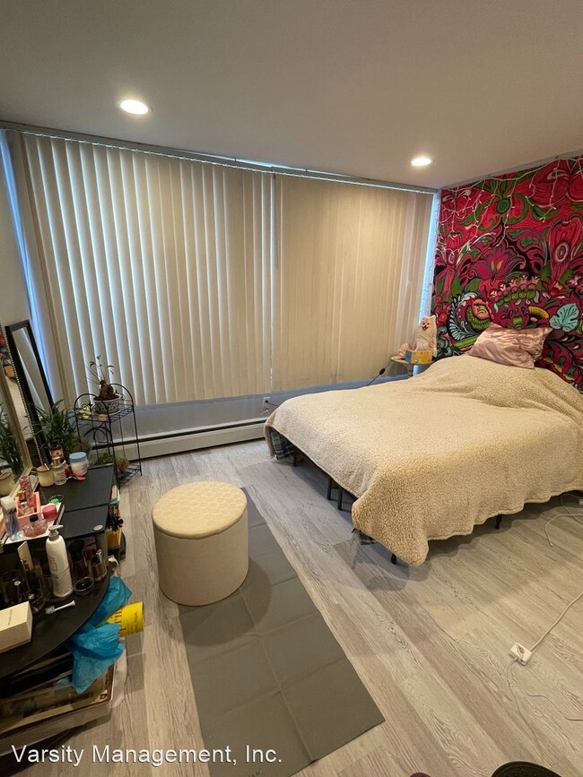 Foto del edificio - 2 br, 1 bath Apartment - 1001 S. Forest 10...