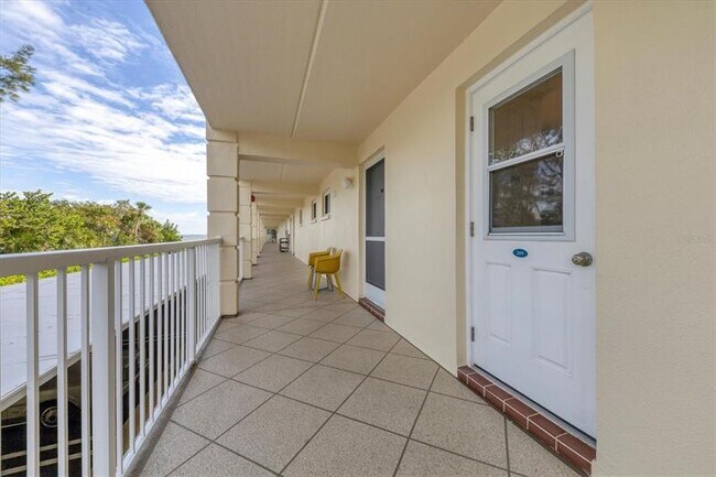 Building Photo - 3810 Gulf of Mexico Dr