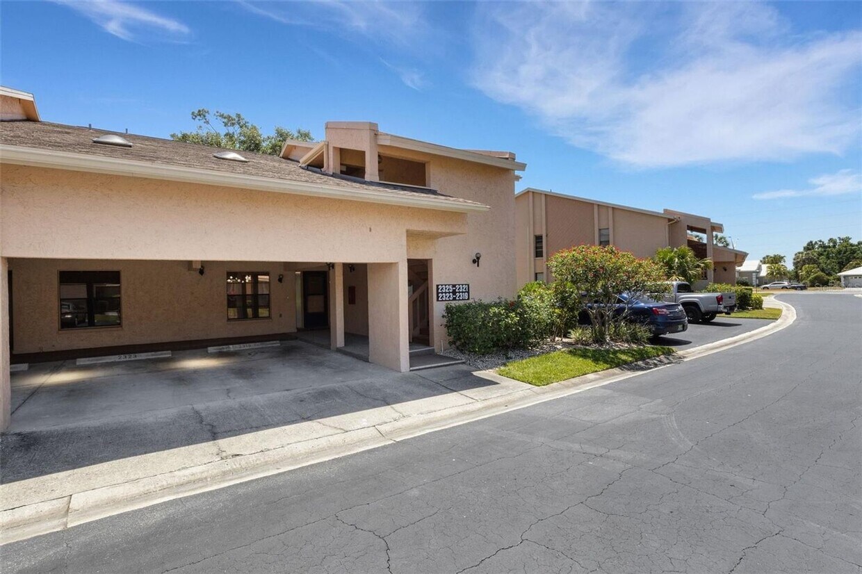 2 Bed 2 Bath Unfurnished Condo - Sarasota - 2 Bed 2 Bath Unfurnished Condo - Sarasota