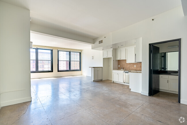 L:ive/Work Studio Loft - 920SF - City Lofts