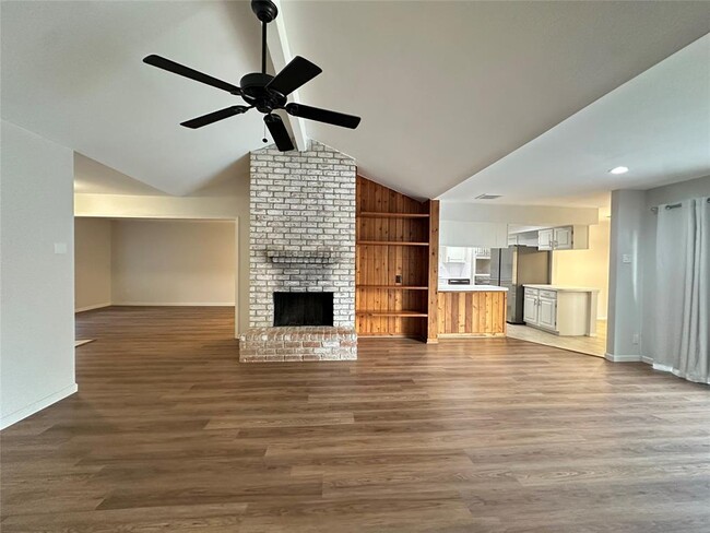 Foto del edificio - 12139 Huntington Park Dr
