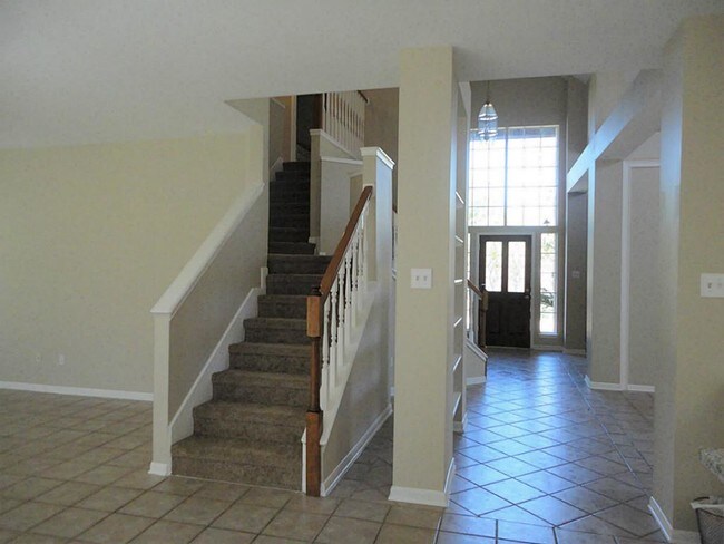 Foto del edificio - 6626 Knoll Park Dr