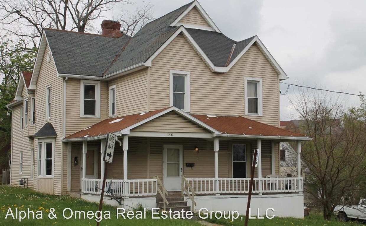 Foto principal - 146 S Main St