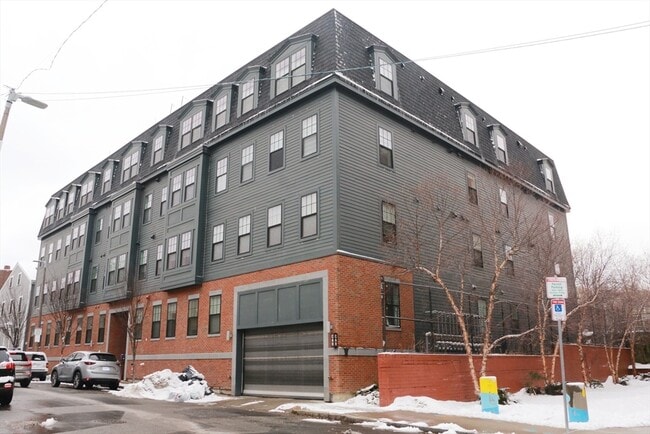 Building Photo - 30 Polk St