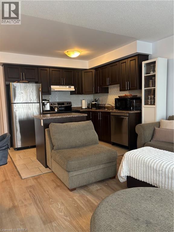 Building Photo - 20 McConkey Crescent