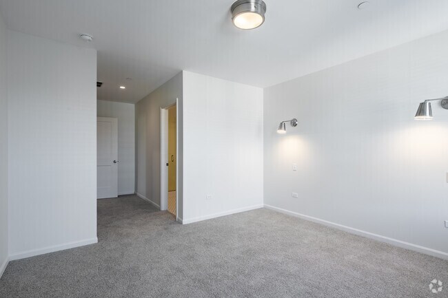 2HAB, 2BA - 1.323SF - Eleven 5 Lake