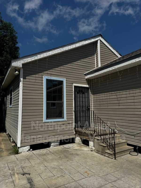 Building Photo - 1342 Andry St