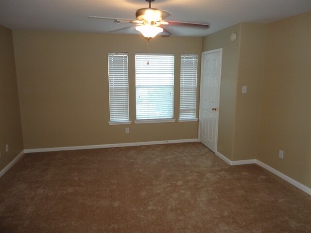 Building Photo - 32338 Golden Oak Park Ln