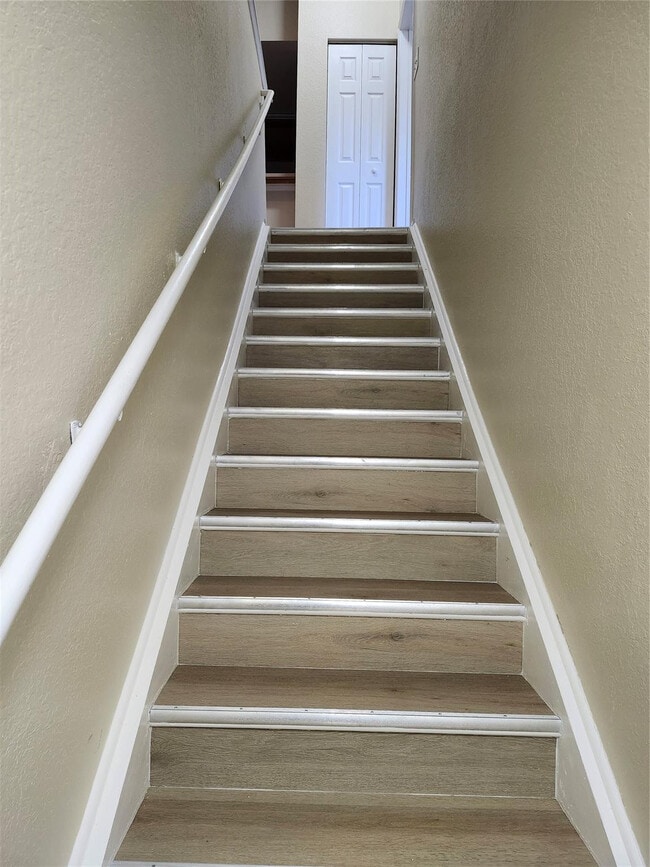 Building Photo - 14905 Pleasant Bay Ln