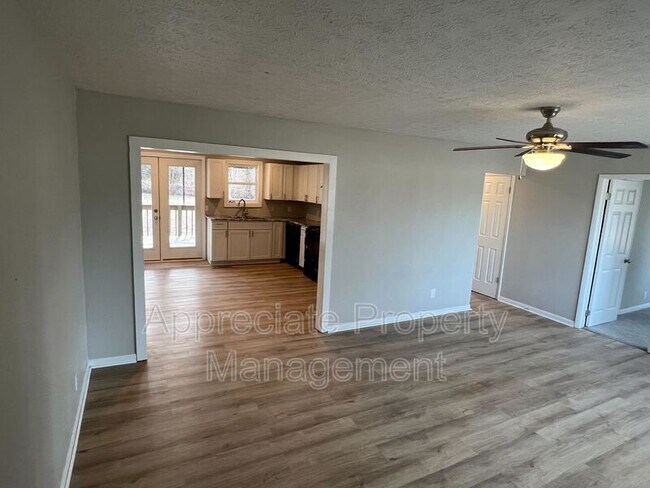 Foto del edificio - 2722 W Madison St