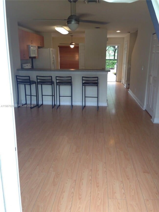 Foto del edificio - 10025 SW 24th Ct